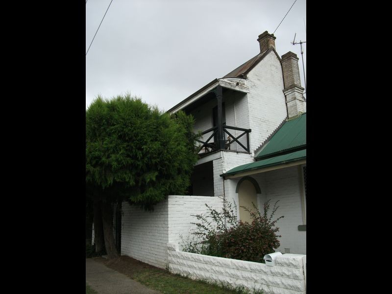 90 Lagoon Street, Goulburn NSW 2580