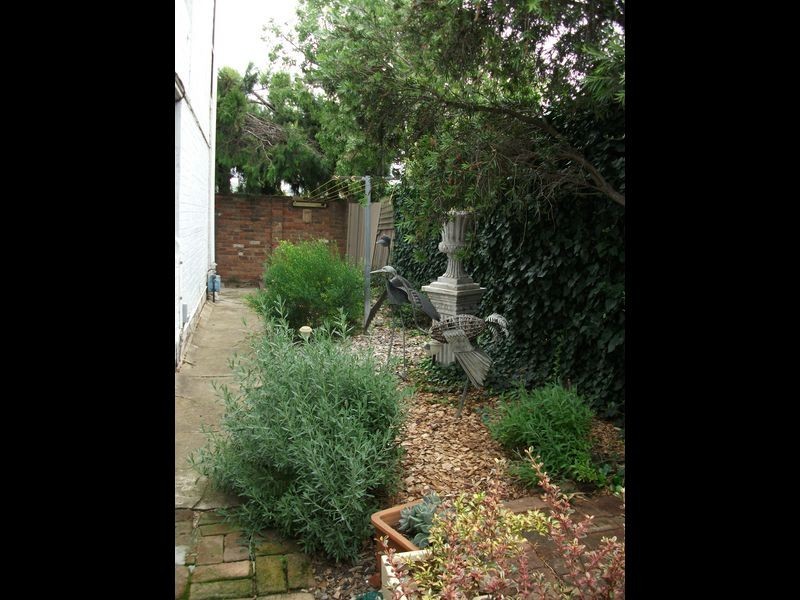 90 Lagoon Street, Goulburn NSW 2580
