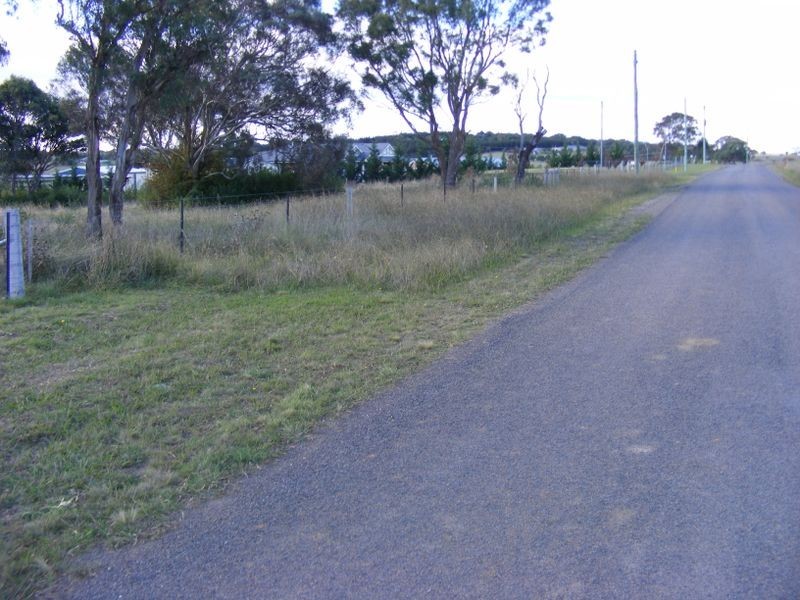 76 Greendale Crescent, Goulburn NSW 2580