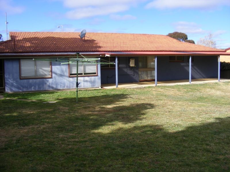 6 McDermott Drive, Goulburn NSW 2580