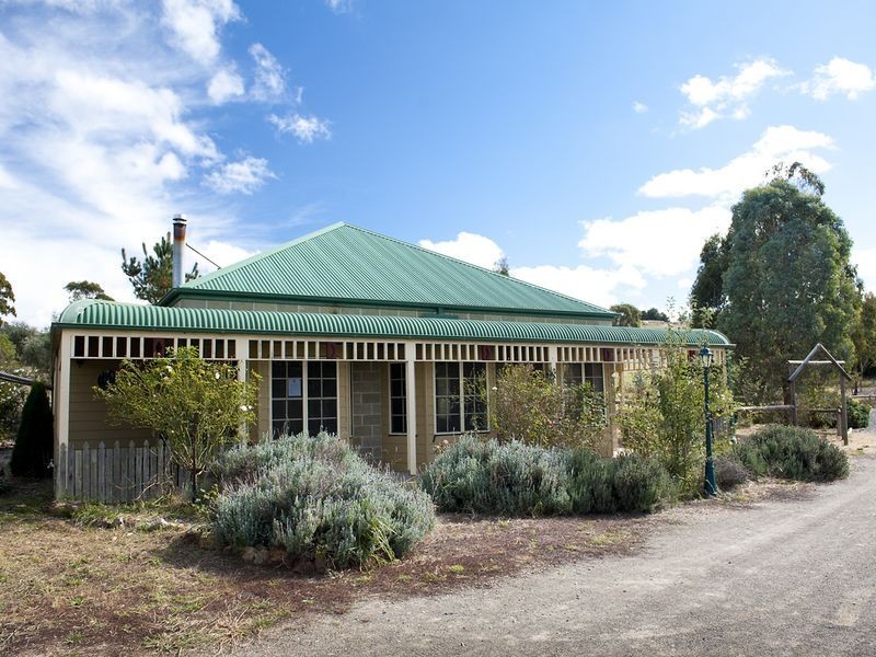 70 Tall Timber Drive, Goulburn NSW 2580