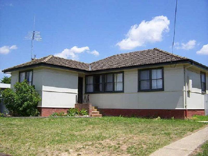 34 Chisholm Street, Goulburn NSW 2580