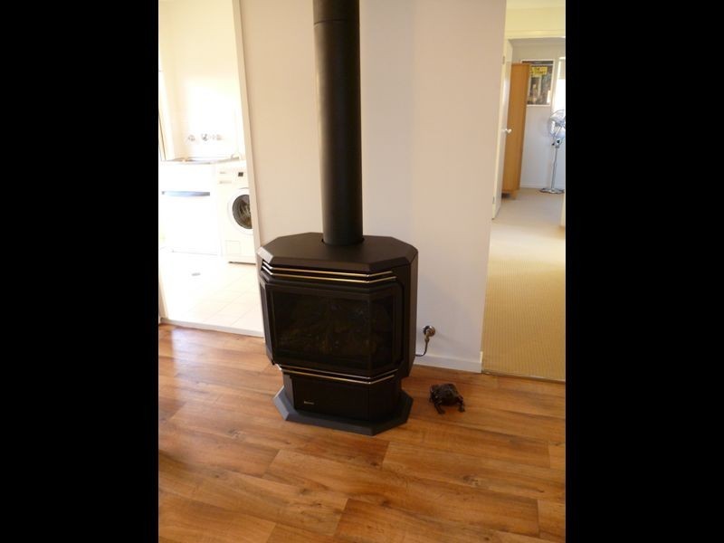 12 Stombuco Place, Goulburn NSW 2580