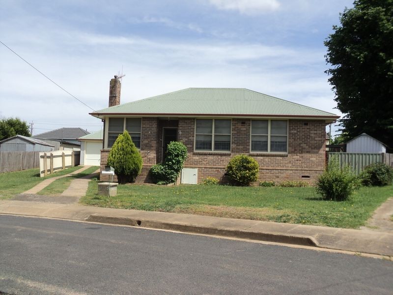 10 Martyr Street, Goulburn NSW 2580