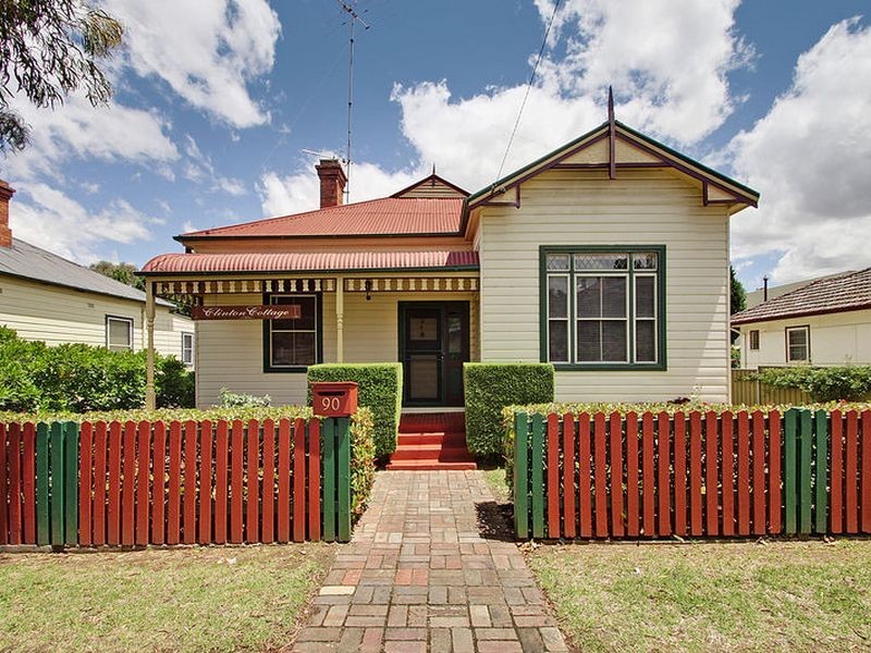 90 Clinton Street, Goulburn NSW 2580