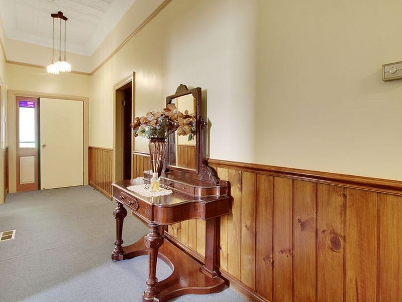 90 Clinton Street, Goulburn NSW 2580