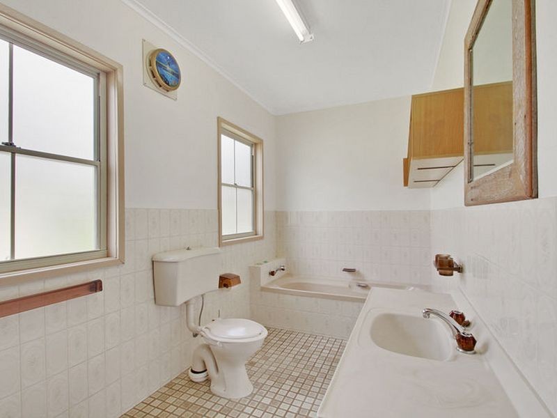 90 Clinton Street, Goulburn NSW 2580