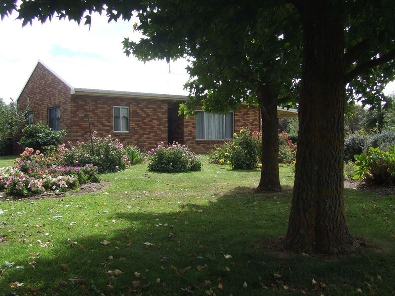 2 Ironmine Road, Crookwell NSW 2583