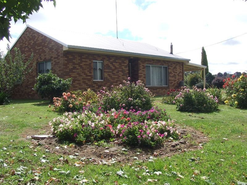 2 Ironmine Road, Crookwell NSW 2583