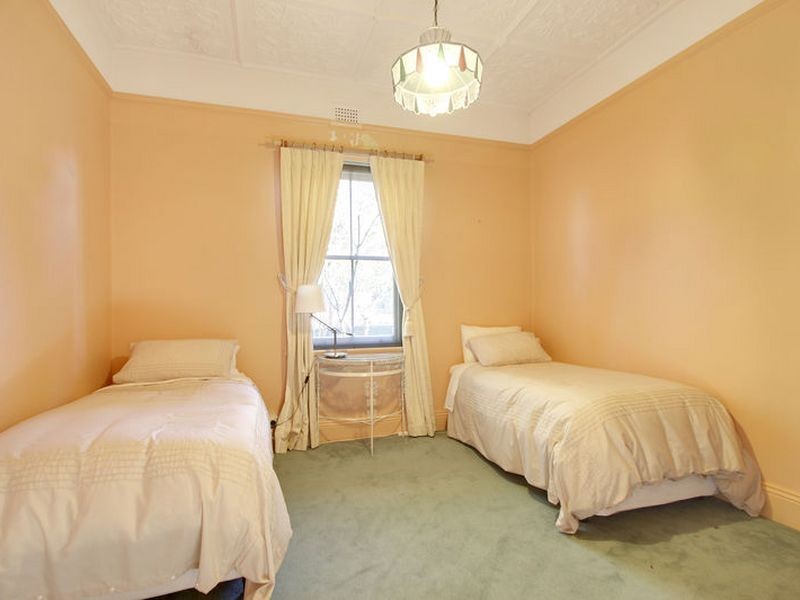 21 Cowper Street, Goulburn NSW 2580