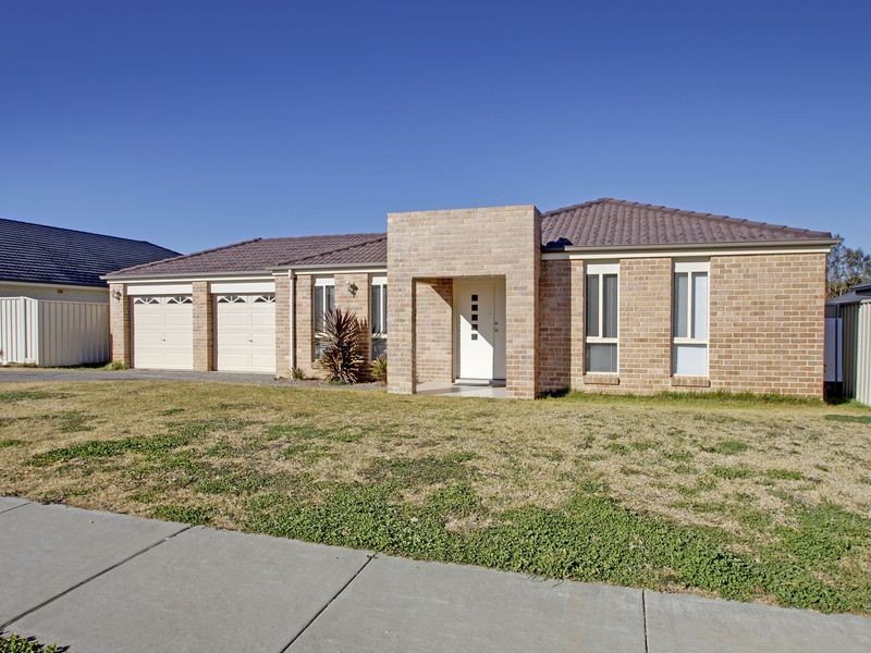 13 Wright Place, Goulburn NSW 2580
