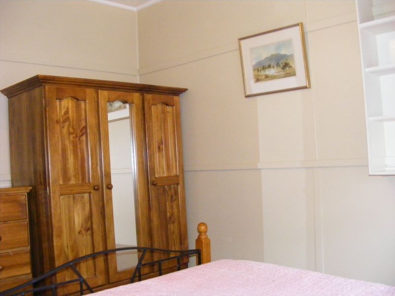 42 Opal Street, Goulburn NSW 2580