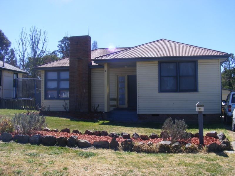 21 Wyatt Street, Goulburn NSW 2580