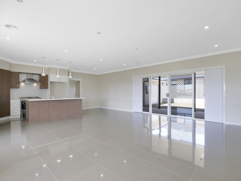 1 Mewburn Drive, Goulburn NSW 2580