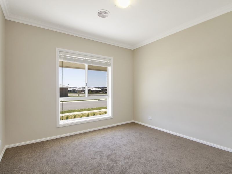 1 Mewburn Drive, Goulburn NSW 2580