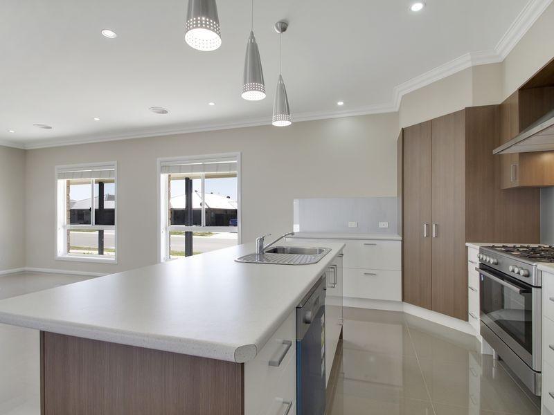 1 Mewburn Drive, Goulburn NSW 2580