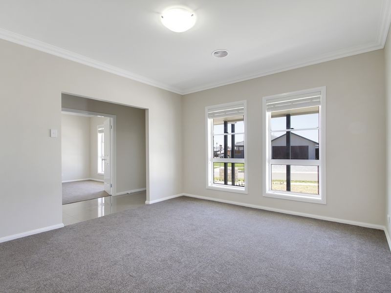 1 Mewburn Drive, Goulburn NSW 2580