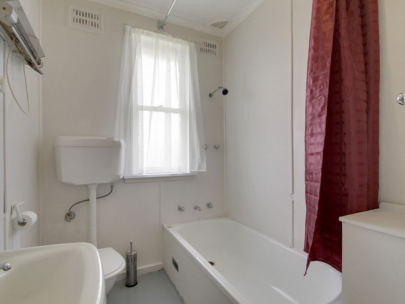 83 Robinson Street, Goulburn NSW 2580