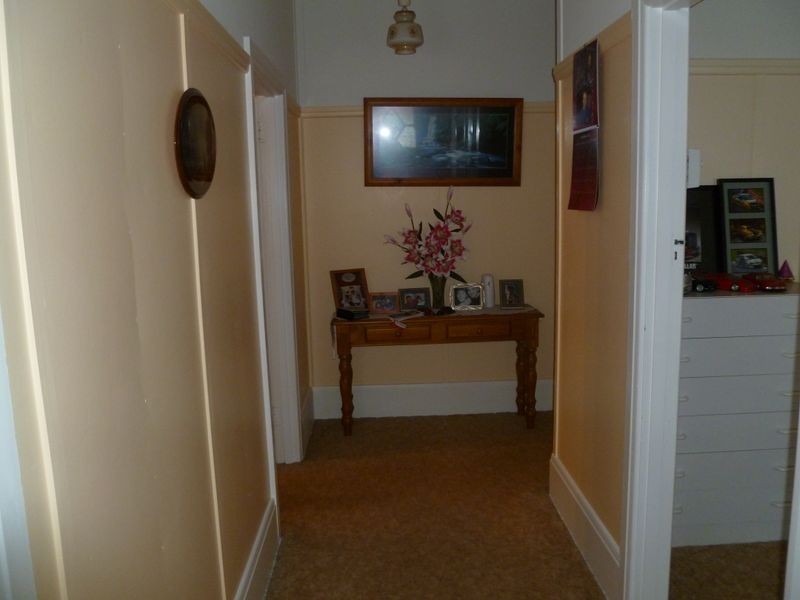 28 Wade Street, Crookwell NSW 2583