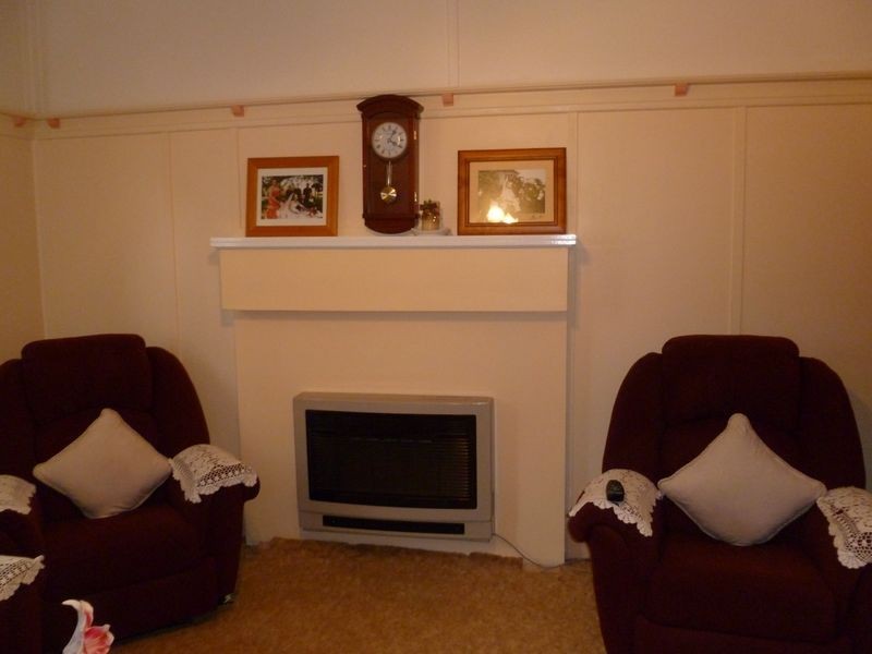 28 Wade Street, Crookwell NSW 2583