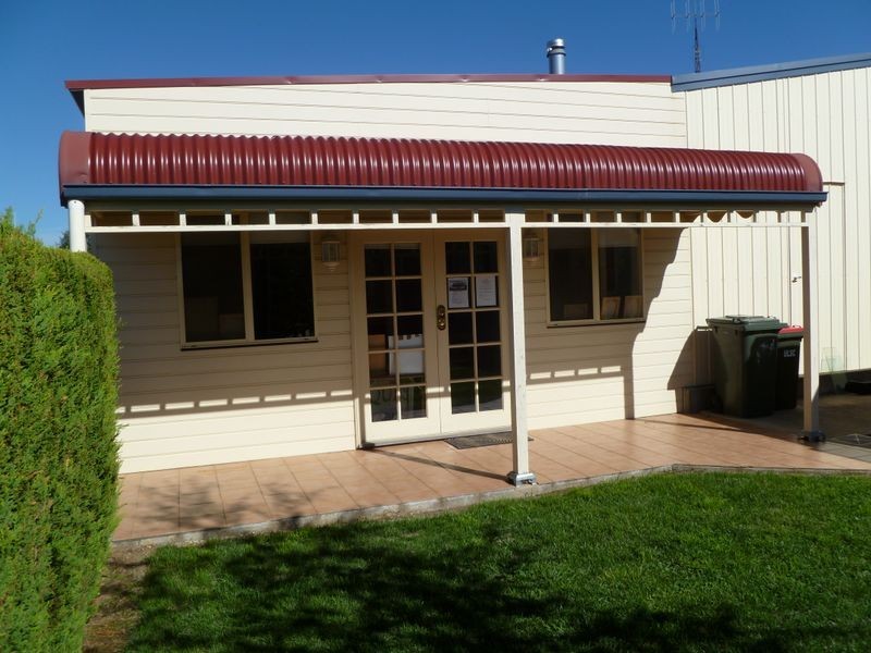 54 Spring Street, Crookwell NSW 2583