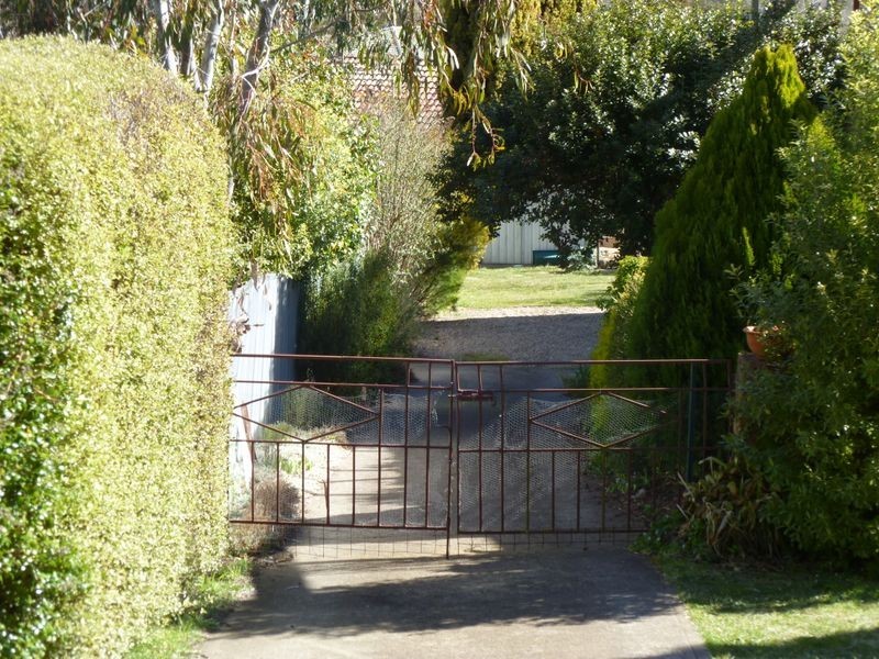 12 King Road, Crookwell NSW 2583