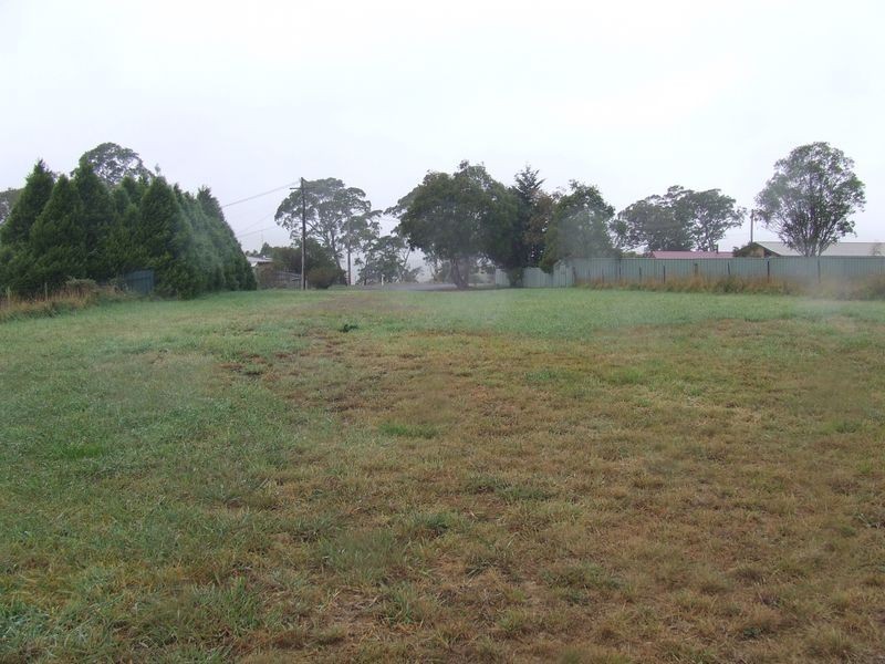 16 Martyn Street, Taralga NSW 2580