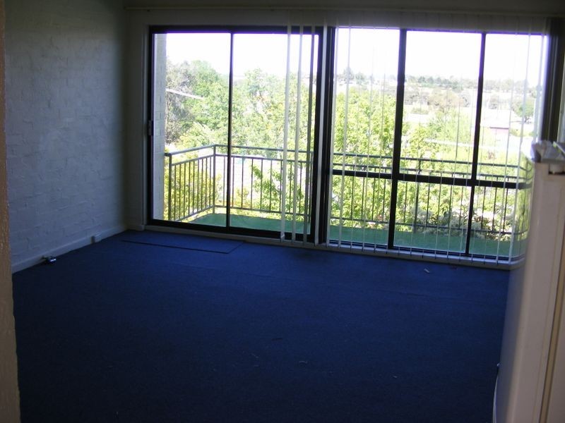 9/11 Queen Street, Goulburn NSW 2580