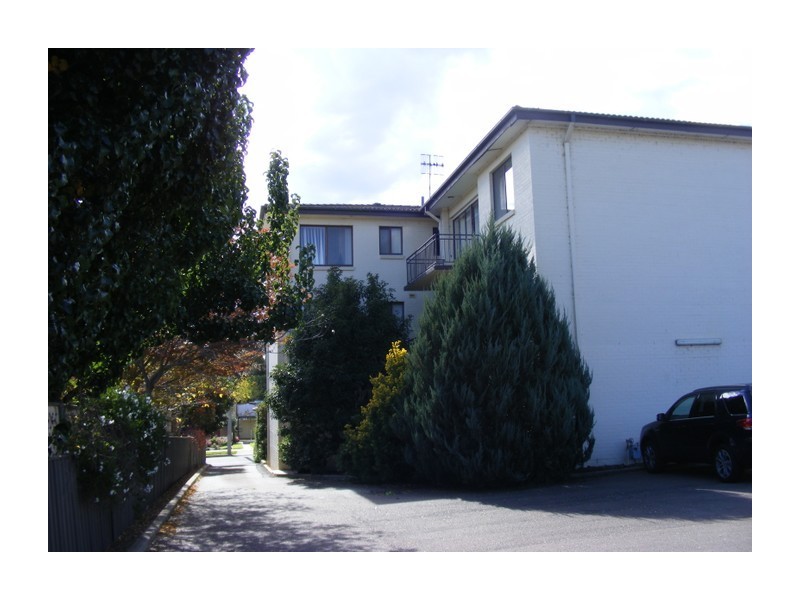 9/11 Queen Street, Goulburn NSW 2580