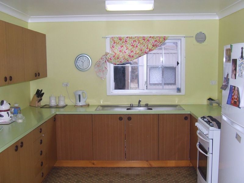 38 Lachlan Street, Bigga NSW 2583
