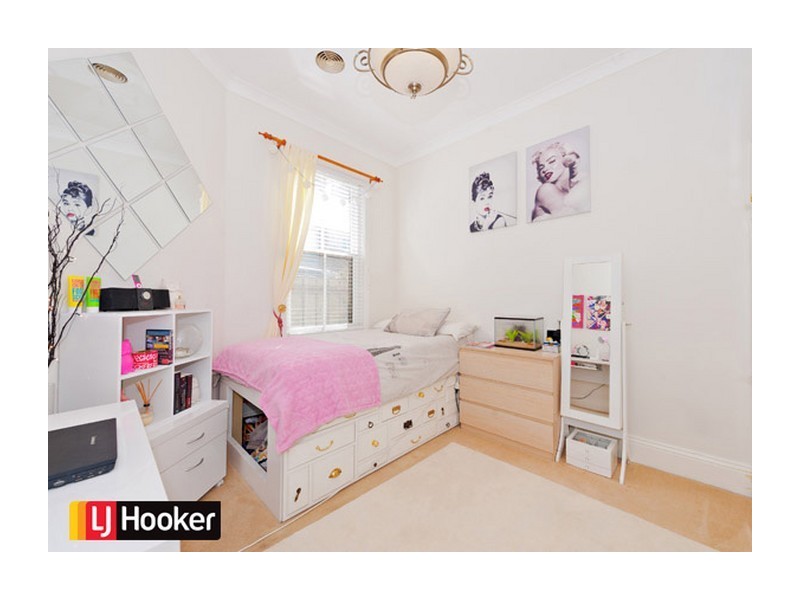 3 Victoria Parade, Goulburn NSW 2580