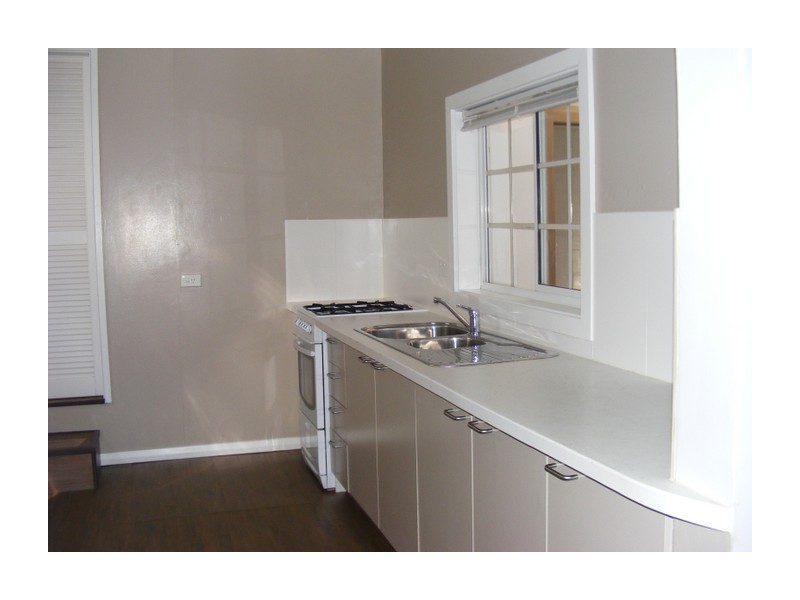 102 Clifford Street, Goulburn NSW 2580