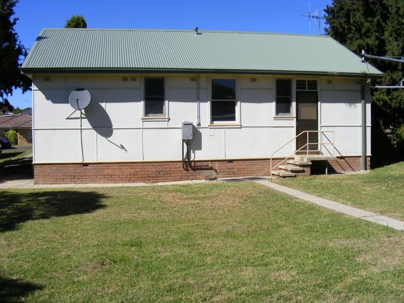 41 Garfield Avenue, Goulburn NSW 2580