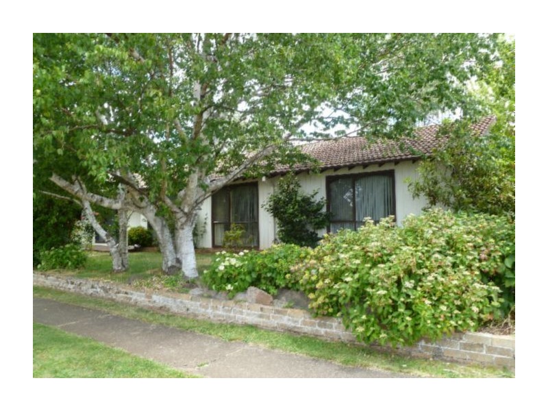 2 Crown Street, Crookwell NSW 2583