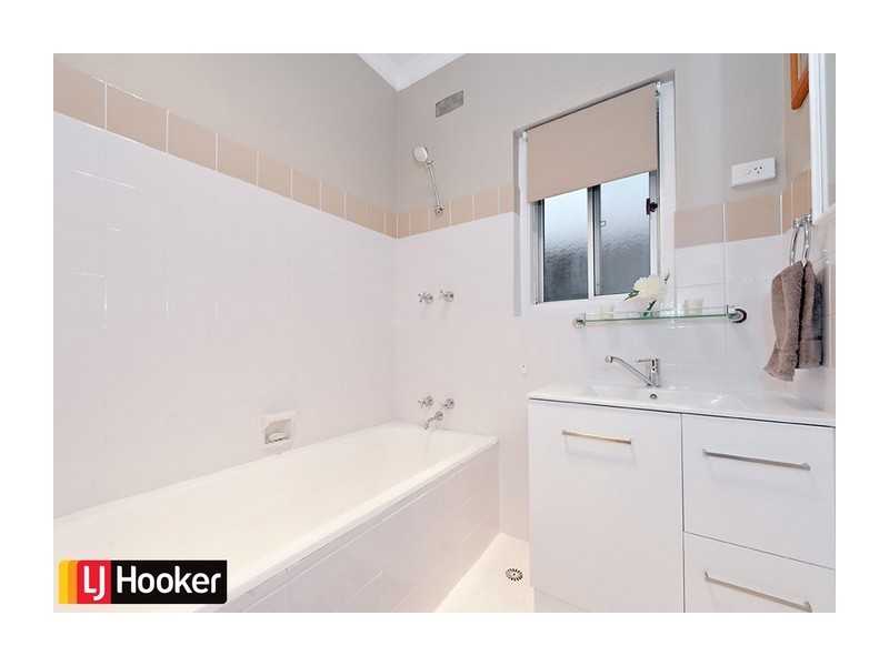2 Knox Street, Goulburn NSW 2580