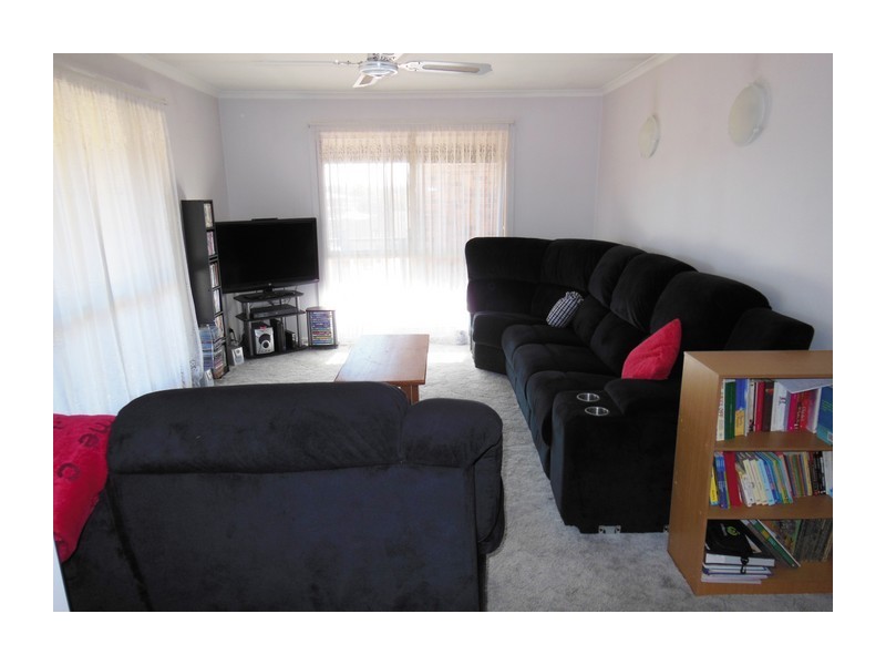 8 Leeson Street, Goulburn NSW 2580