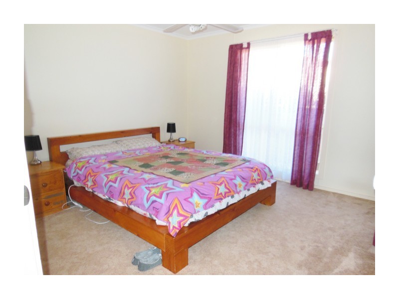 8 Leeson Street, Goulburn NSW 2580