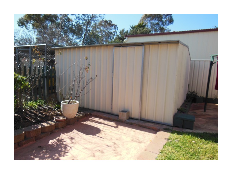 8 Leeson Street, Goulburn NSW 2580