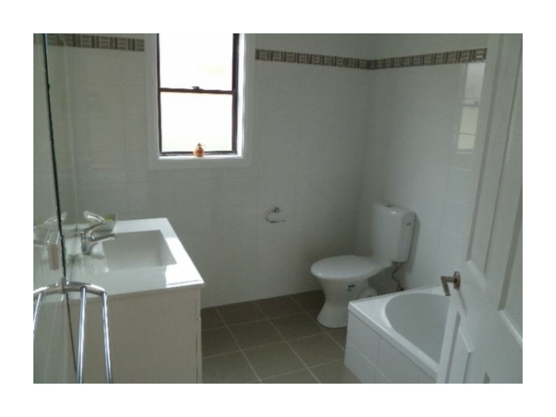 1 Phillip Street & 12 Crown Street, Crookwell NSW 2583