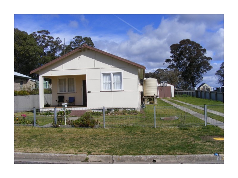 14 Goulburn Street, Marulan NSW 2579