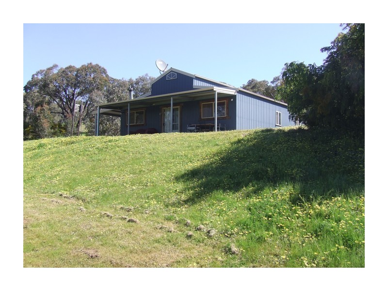 881 Mulgowrie Road, Crooked Corner NSW 2583