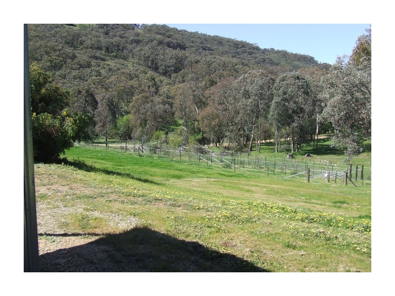 881 Mulgowrie Road, Crooked Corner NSW 2583