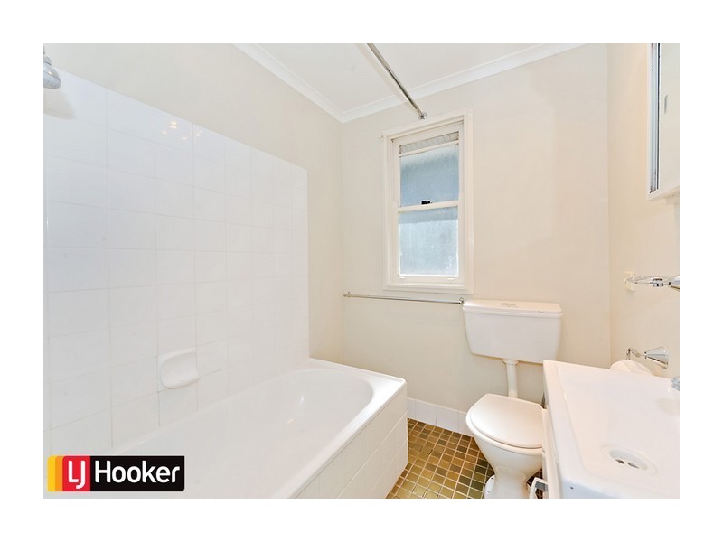 12 Teece Place, Goulburn NSW 2580