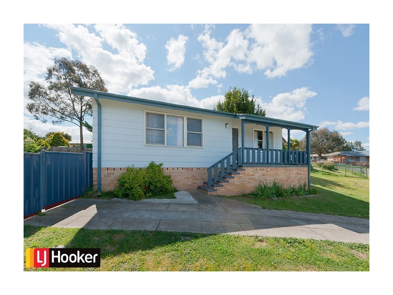 12 Teece Place, Goulburn NSW 2580