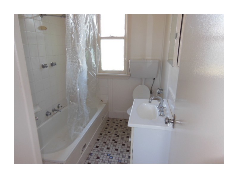 68 Hume Street, Goulburn NSW 2580