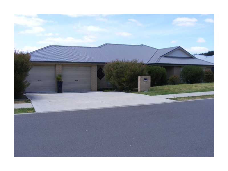 41 McGuire Drive, Goulburn NSW 2580