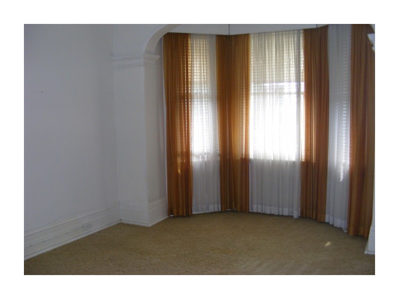 13 Victoria Street, Goulburn NSW 2580