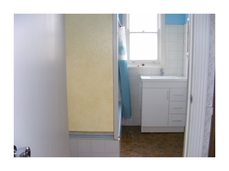 13 Victoria Street, Goulburn NSW 2580