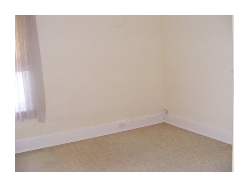 13 Victoria Street, Goulburn NSW 2580