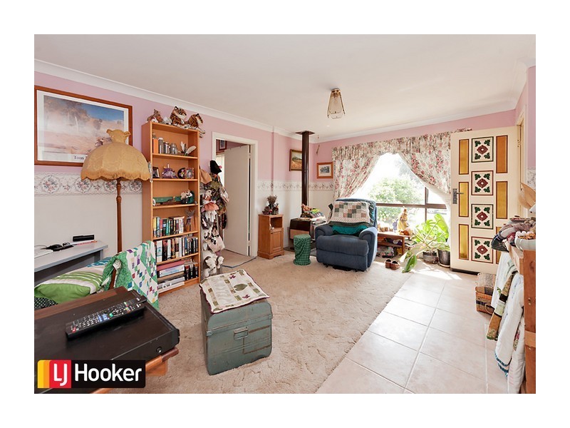 8 Patrick Place, Marulan NSW 2579